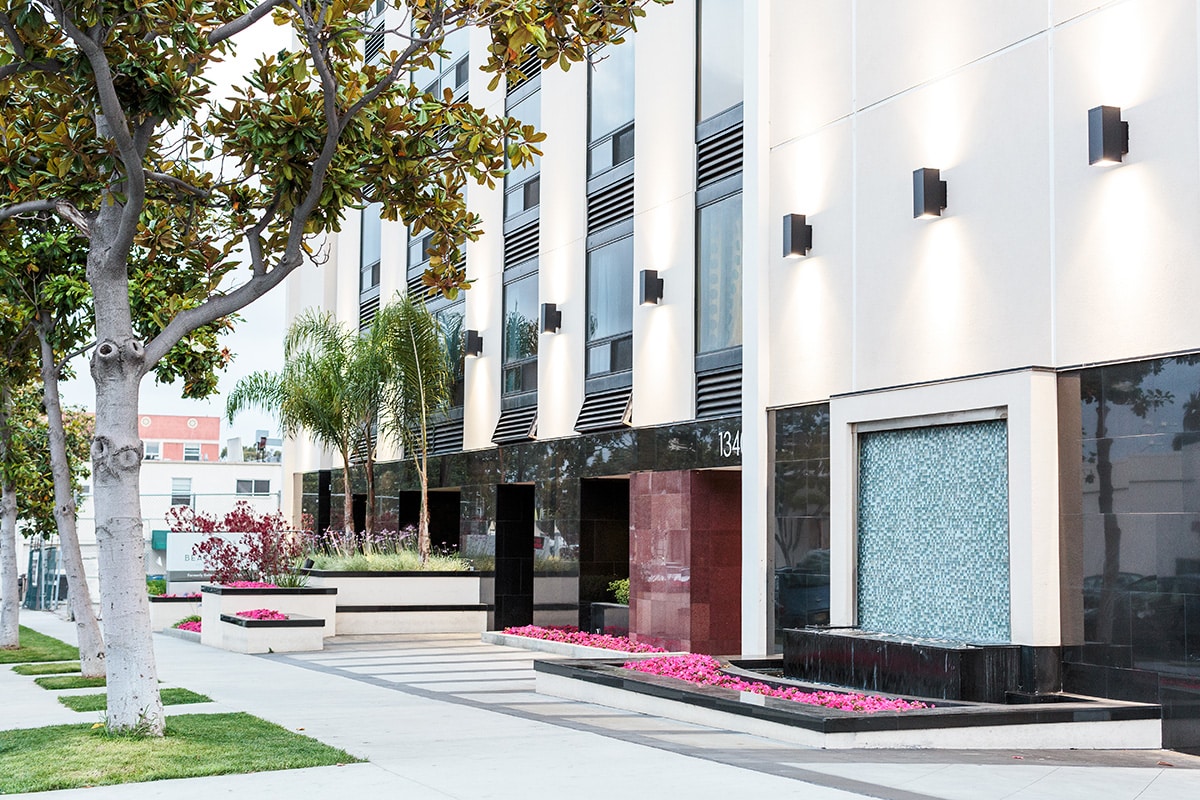 The front street view of Beachwood Post-Acute and Rehab
